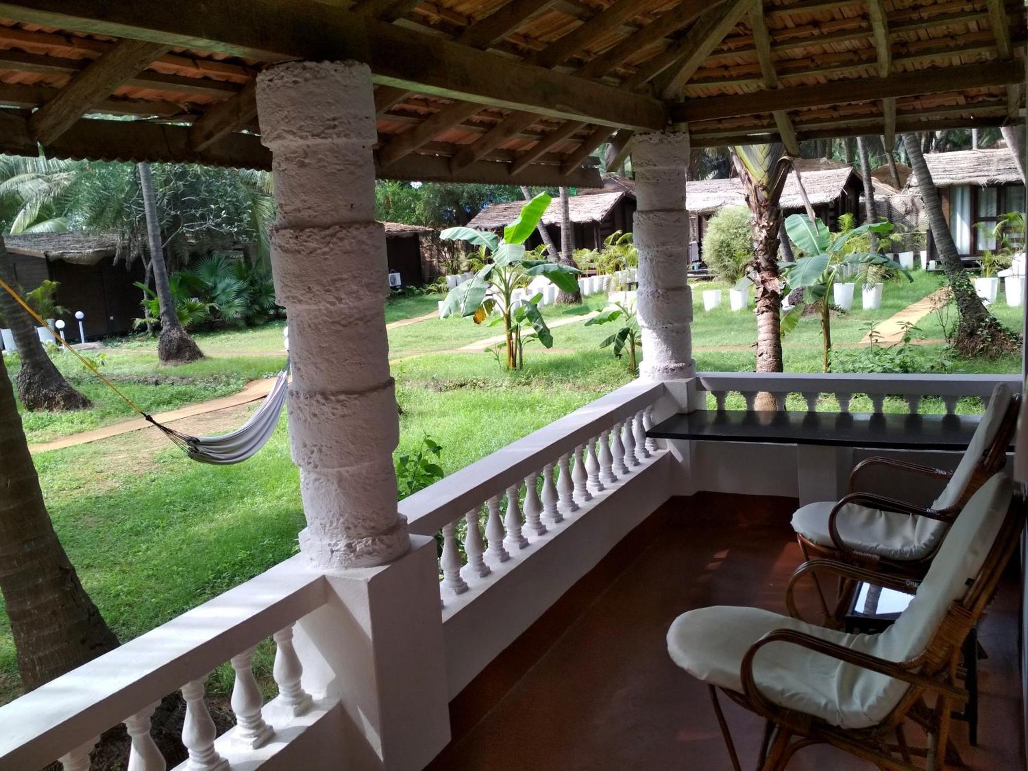 Mamagoa Beach Resort Mandrem Ngoại thất bức ảnh